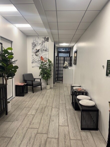 More Photos Of 15-17 W 8th St, Tracy Office For Lease