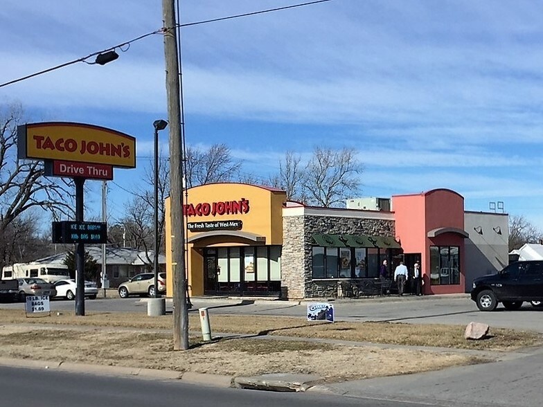 More Photos Of 420 E 30th Ave, Hutchinson Fast Food For Sale