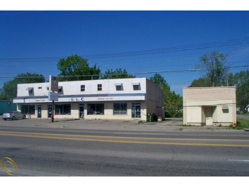 Primary Photo Of 4032 Fenton Rd, Flint Freestanding For Sale