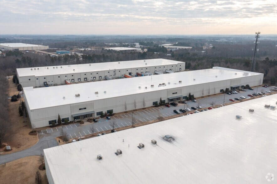 More Photos Of 130 Caliber Ridge Dr, Greer Warehouse For Lease