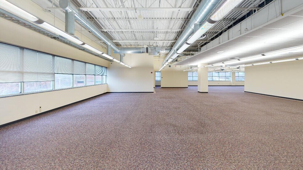 More Photos Of 300 Allegheny Dr, Warrendale Office For Lease