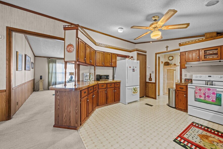 More Photos Of 2556 Ocean Hwy W, Shallotte Specialty For Sale