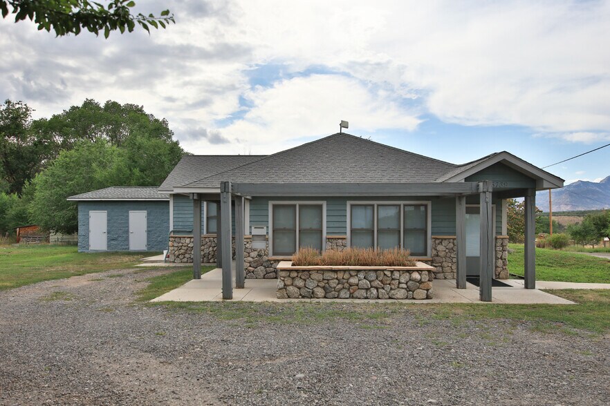 More Photos Of 15739 Pearl Ave, Collbran Light Manufacturing For Sale