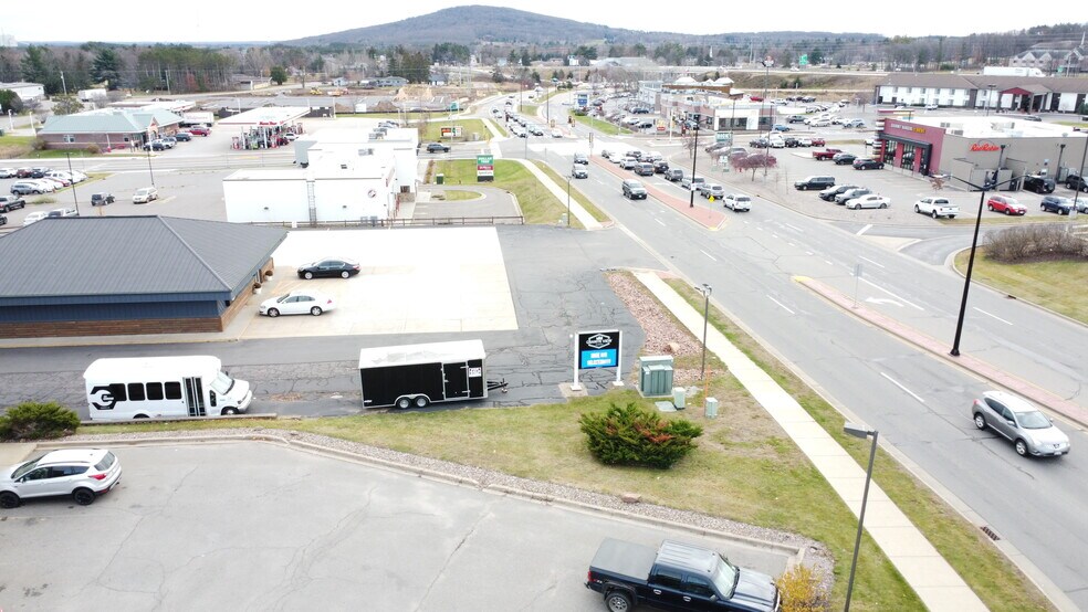 More Photos Of 225675 Rib Mountain Dr, Wausau Storefront For Lease