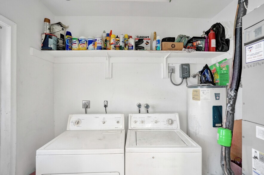 More Photos Of 5706-5708 Lincoln St, Hollywood Multifamily For Sale