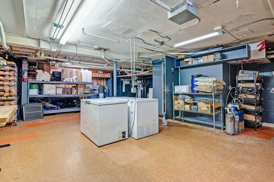 More Photos Of 1565 Marion-Waldo Rd, Marion General Retail For Sale