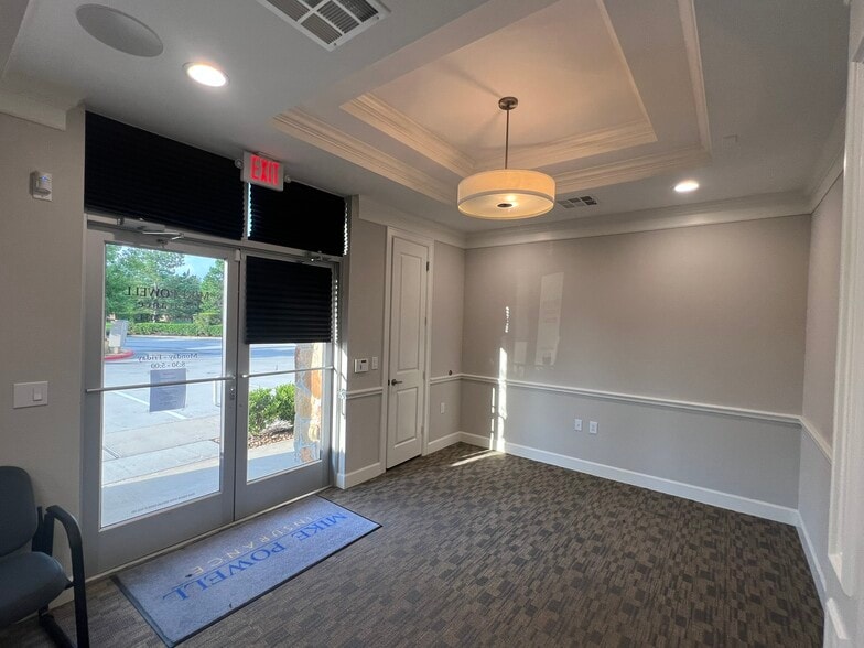 More Photos Of 20008 Champion Forest Dr, Spring Office For Sale