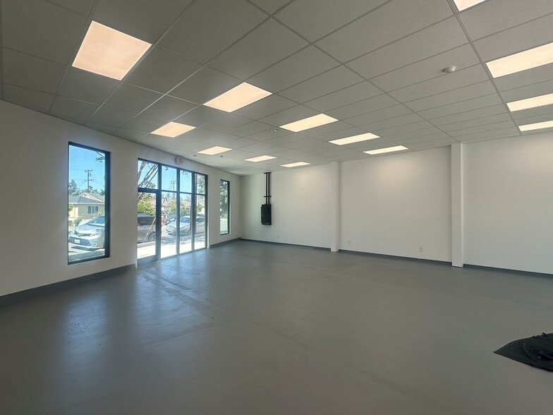 More Photos Of 1975-1995 Bellomy St, Santa Clara Freestanding For Lease