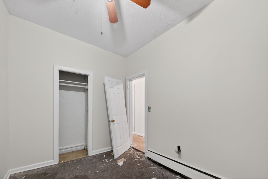 More Photos Of 661 S 18th St, Newark Apartments For Sale