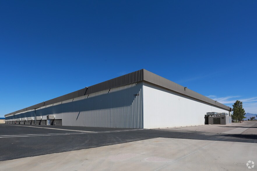 More Photos Of 7000 E Century Park Dr, Tucson Distribution For Lease