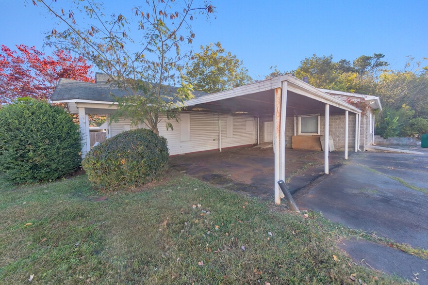 More Photos Of 1408 Canton Rd, Marietta Funeral Home For Sale