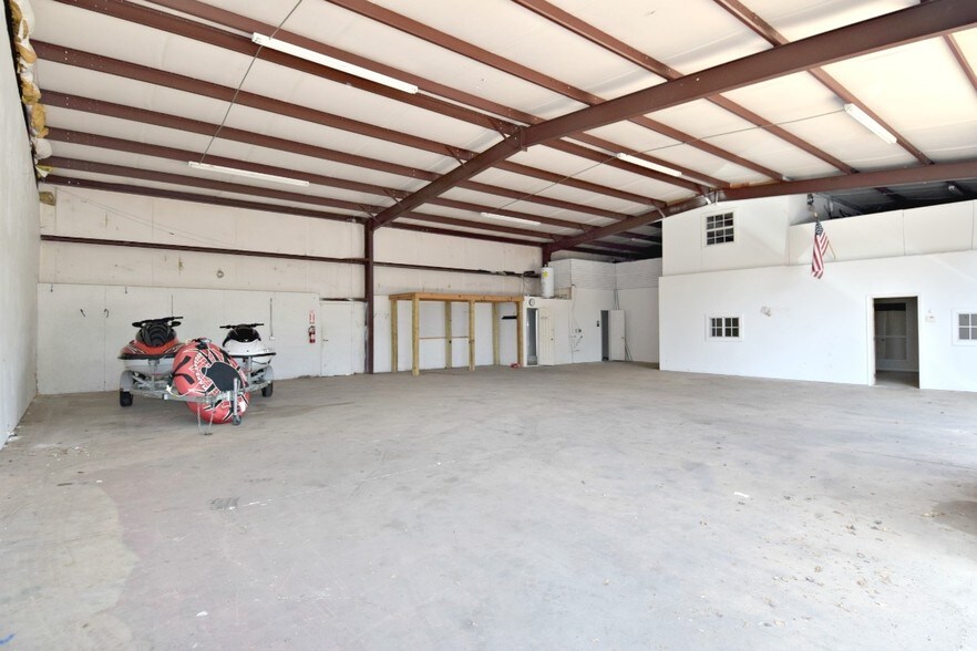 More Photos Of 7301 FM 1488, Magnolia Office For Sale