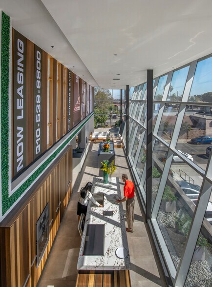 More Photos Of 2413 Pacific Coast Hwy, Lomita Freestanding For Lease