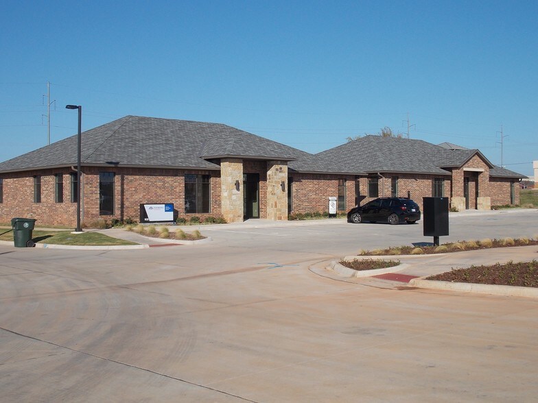 More Photos Of 1620 Midtown Pl, Oklahoma City Office For Lease