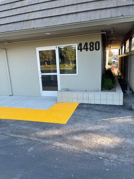 More Photos Of 4480 Enterprise St, Fremont Manufacturing For Lease