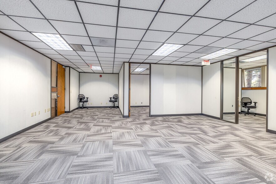 More Photos Of 3000 Highwoods Blvd, Raleigh Office For Lease