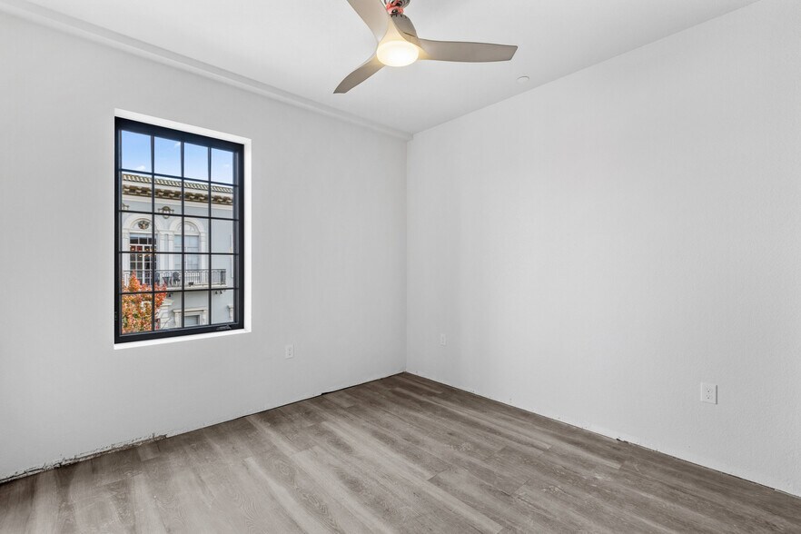 More Photos Of 500 San Benito St, Hollister Office Residential For Sale