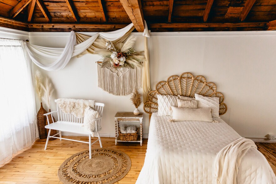 More Photos Of 111 Main St, Winterport General Retail For Sale