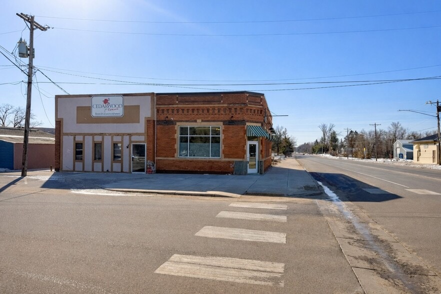 More Photos Of 104 Cedar Ave E, Pillager Storefront For Sale