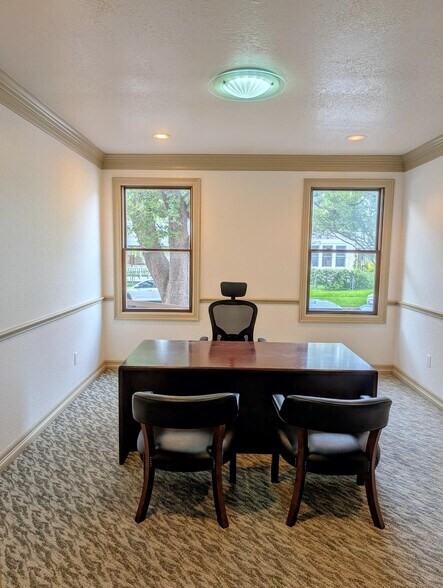 More Photos Of 446 Heights Blvd, Houston Office Residential For Lease