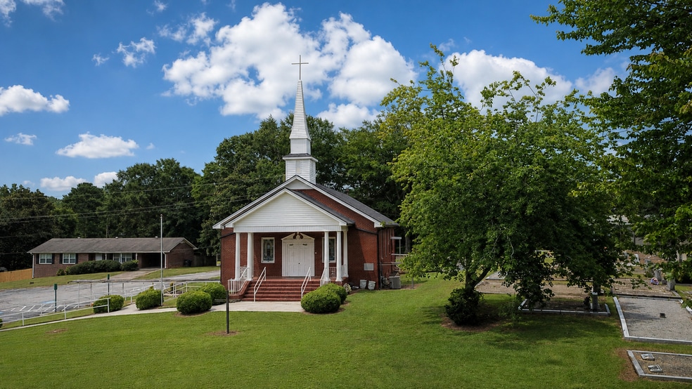 More Photos Of 2662 Thompson Mill Rd, Buford Religious Facility For Sale