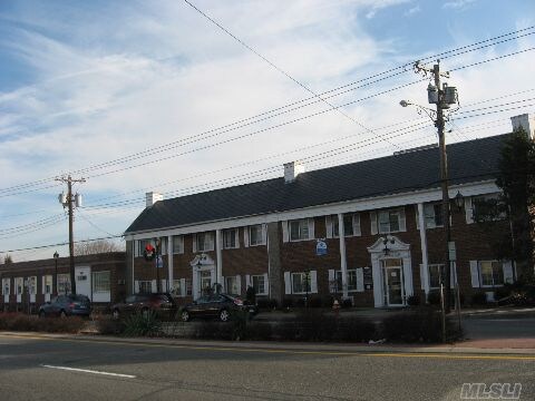 More Photos Of 99 Hillside Ave, Williston Park Medical For Lease