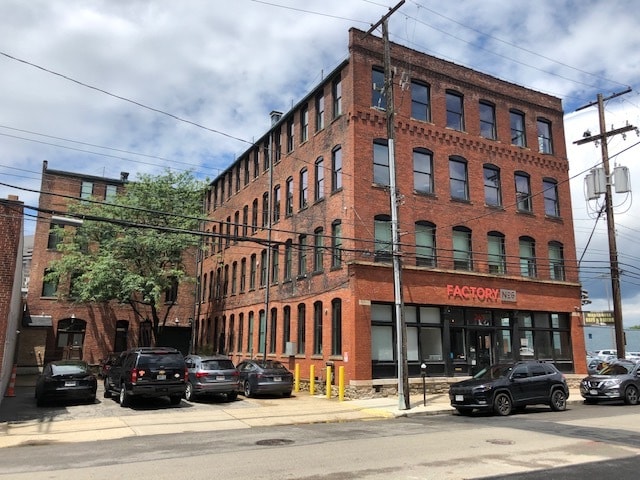 More Photos Of 243 N 5th St, Columbus Office For Lease