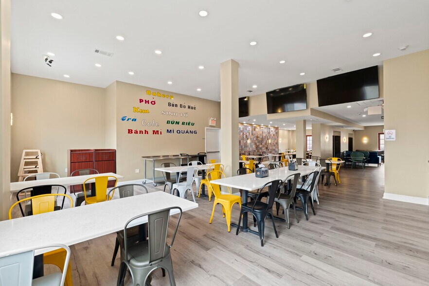 More Photos Of 1627 E Passyunk Ave, Philadelphia Storefront Retail Residential For Sale