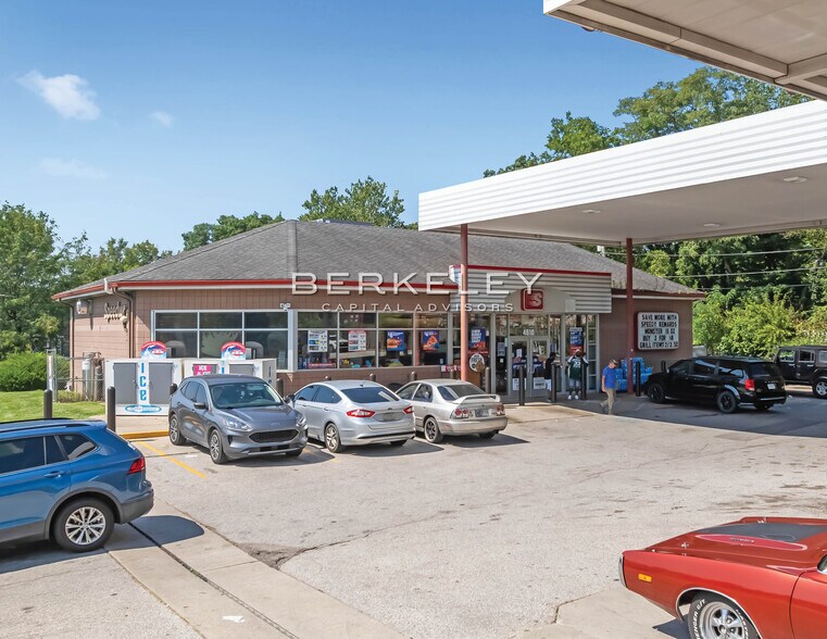 More Photos Of 4610 S Kentucky Ave, Indianapolis Service Station For Sale