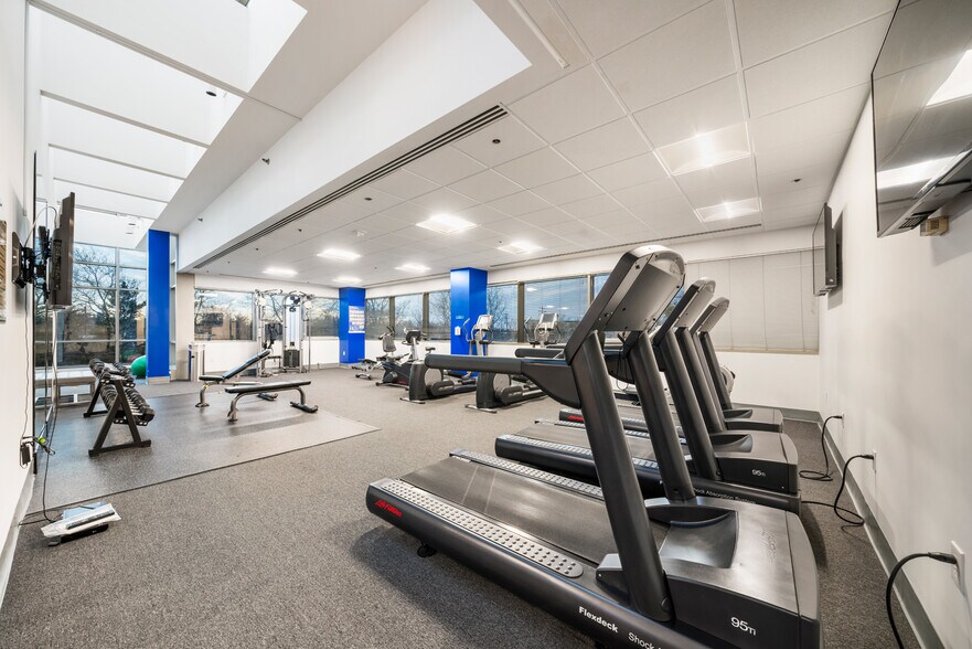 More Photos Of 55 Challenger Rd, Ridgefield Park Office For Lease