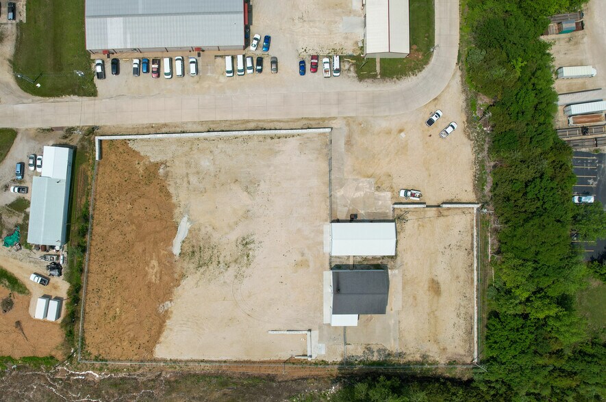 More Photos Of 1730 Daniel Boone Industrial Pky, Truesdale Warehouse For Sale