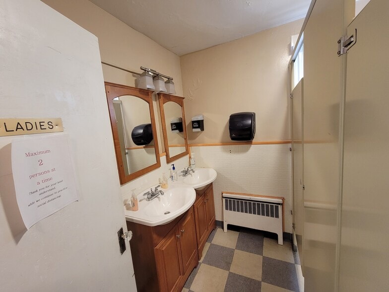 More Photos Of 1107 Delaware Ave SW, Washington Religious Facility For Sale