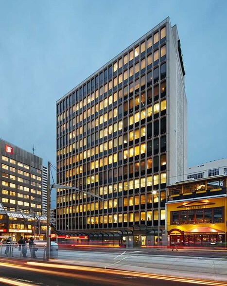 More Photos Of 1 St Clair Ave W, Toronto Office For Lease