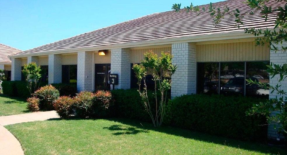 More Photos Of 6800 Manhattan Blvd, Fort Worth Medical For Lease