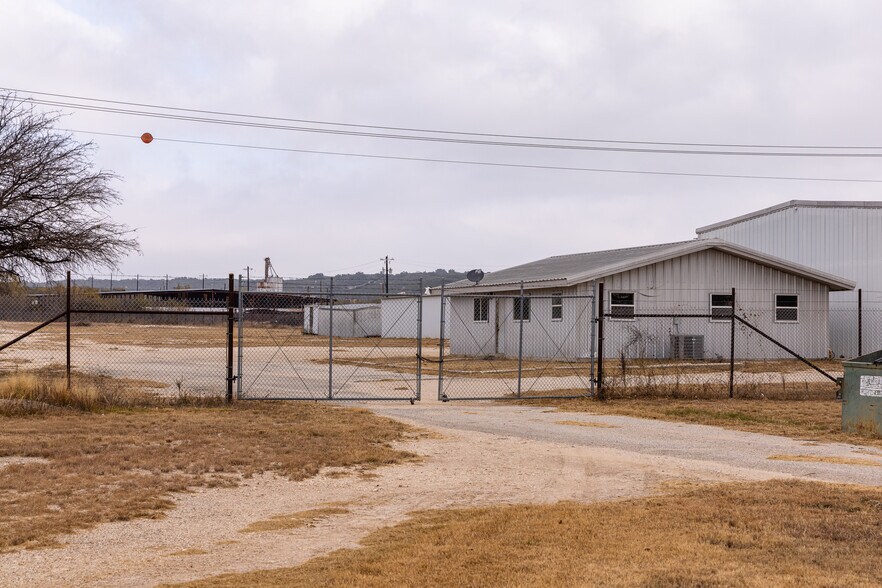 More Photos Of 545 N US-83, Junction Land For Sale