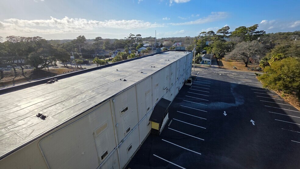 More Photos Of 806 S Ocean Blvd, Myrtle Beach Hotel For Sale