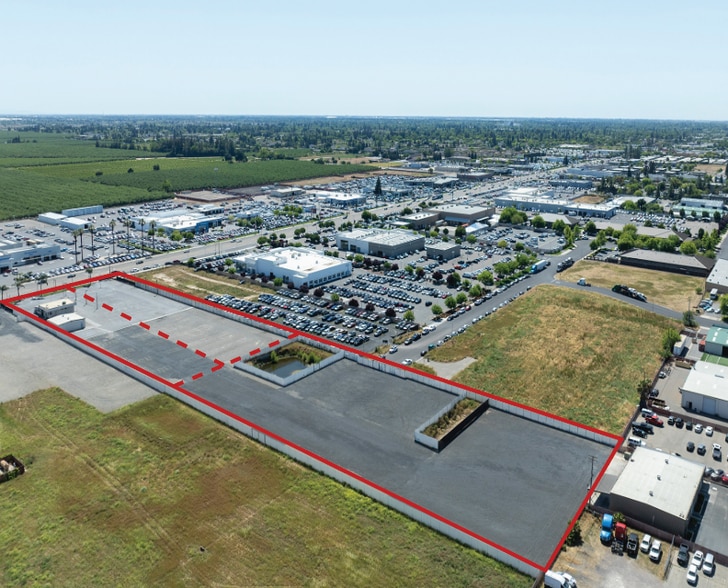 More Photos Of 4813 McHenry Ave, Modesto Auto Dealership For Lease