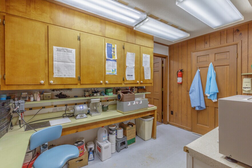 More Photos Of 4135 Hixson Pike, Chattanooga Office For Sale