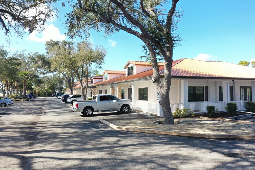 More Photos Of 992 Tamiami Trl, Port Charlotte Medical For Lease