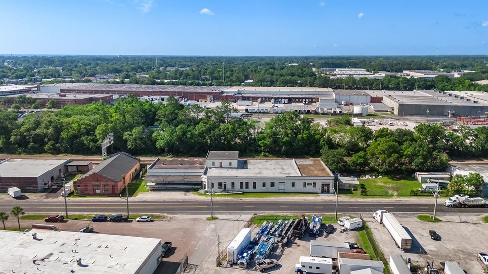 More Photos Of 5154-5200 W Beaver St, Jacksonville Warehouse For Lease