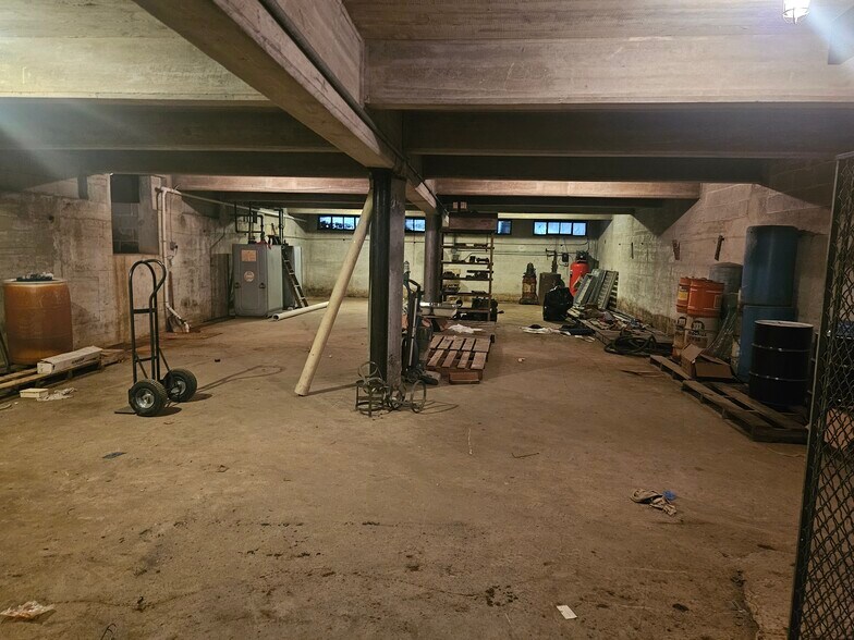 More Photos Of 173 Water St, Bridgeton Warehouse For Sale