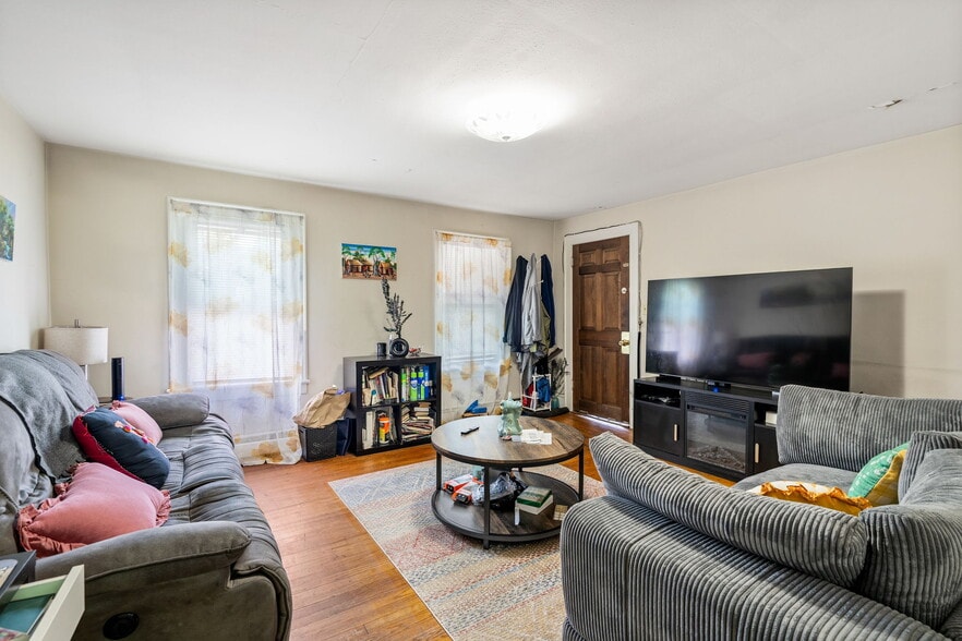 More Photos Of , Kingston Multifamily For Sale