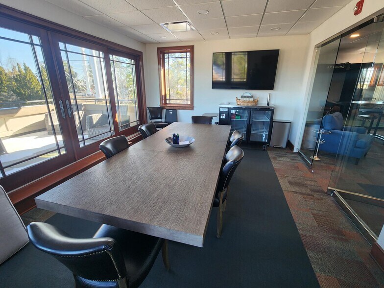 More Photos Of 1100 Frazier Dr, Augusta Office For Lease
