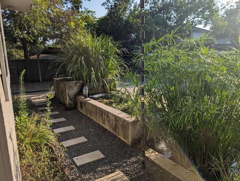 More Photos Of 3906 Menchaca Rd, Austin Medical For Sale