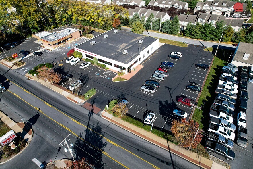 More Photos Of 743 S Broad St, Lititz Office For Sale