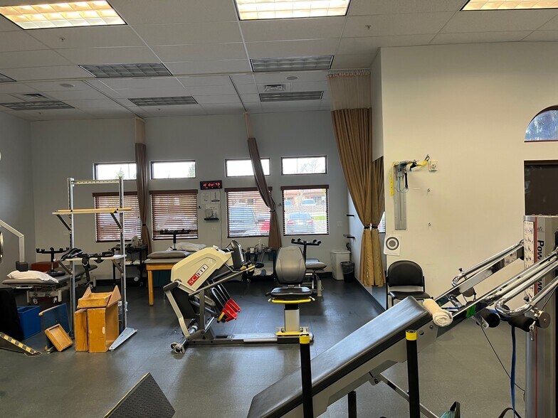 More Photos Of 6825 Burden Blvd, Pasco Medical For Sale