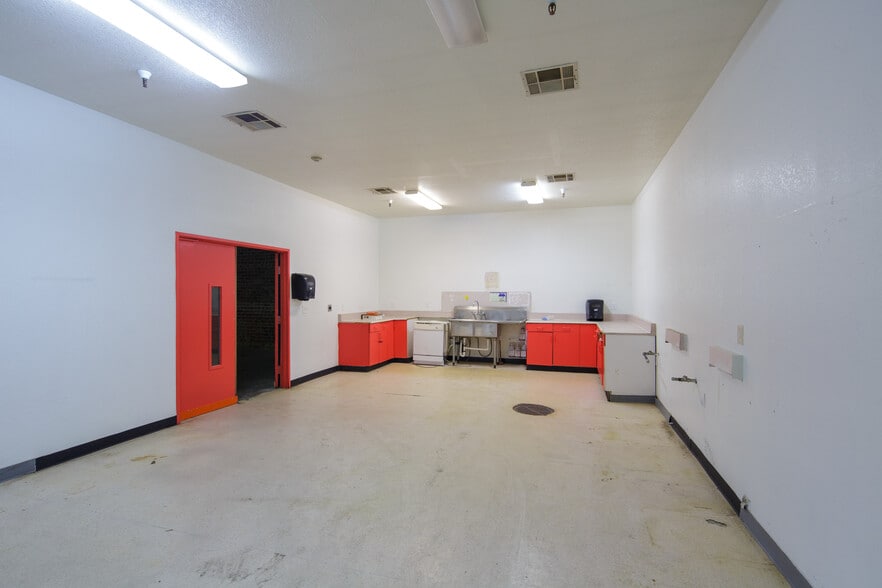 More Photos Of 945 N El Dorado St, Stockton Apartments For Lease