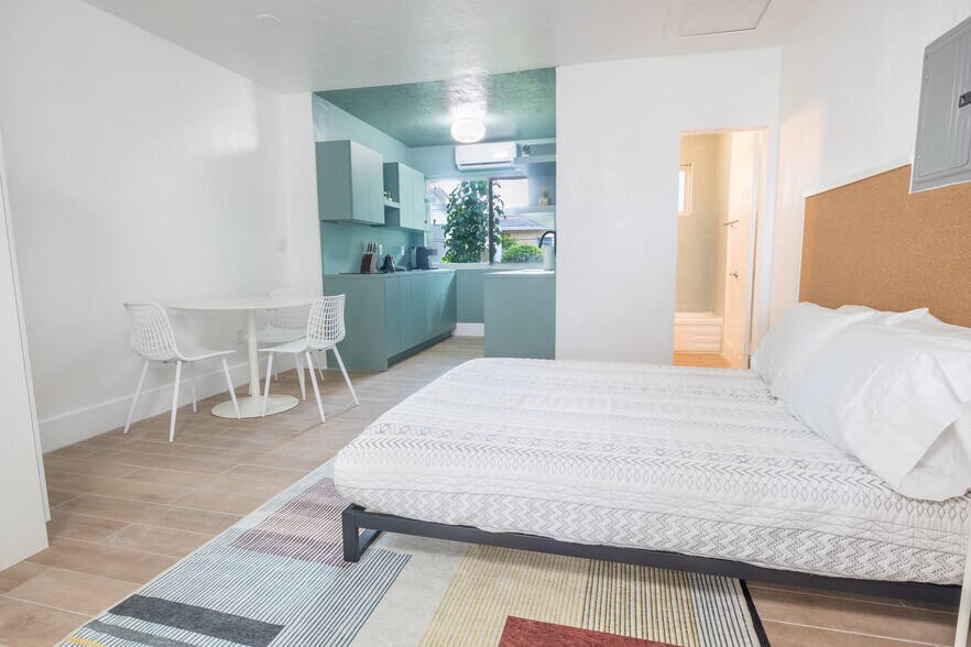 More Photos Of 190-194 NE 90th St, Miami Apartments For Sale