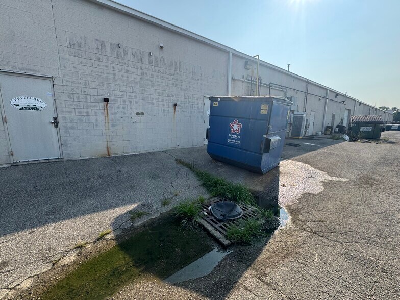 More Photos Of 100 Hometown Plz, Sellersburg Storefront For Sale