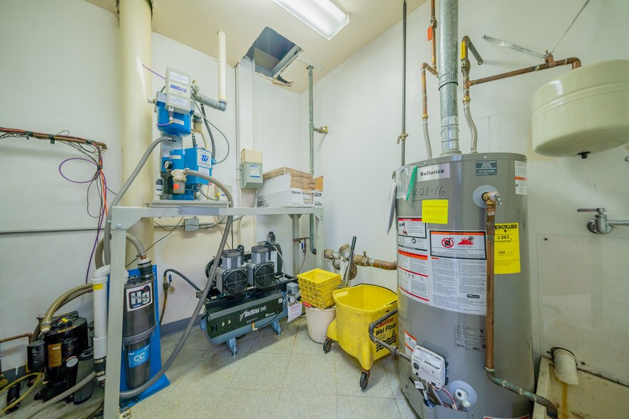 More Photos Of 12575 Rockside Rd, Garfield Heights Medical For Sale